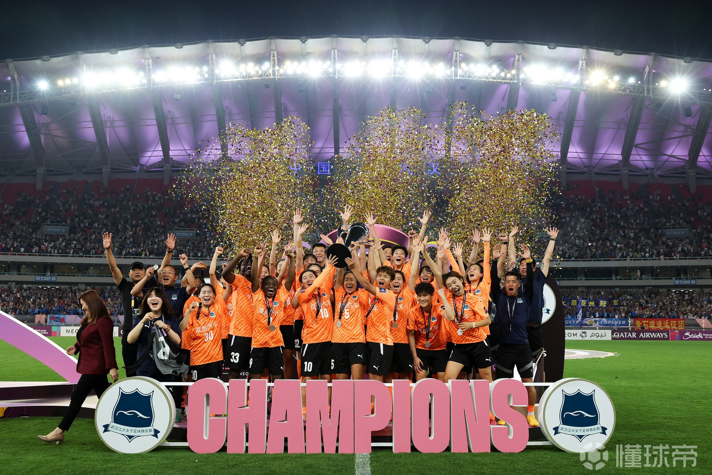 雷火电竞下载-匈牙利女足队员在国际比赛中闪耀全场