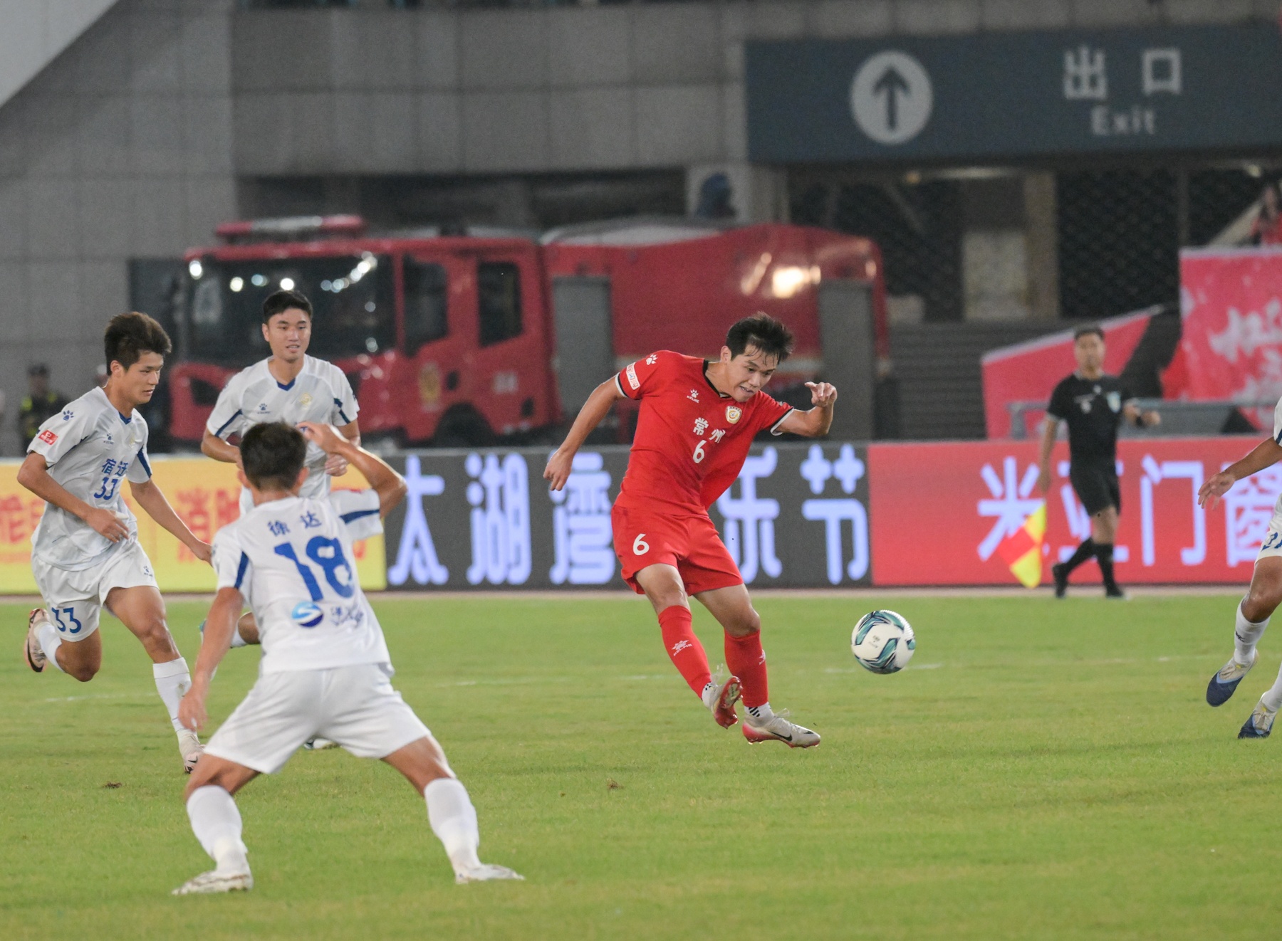 包含进球如潮,多场比赛争夺惊现变化的词条 包含进球如潮,多场比赛争夺惊现变化的词条