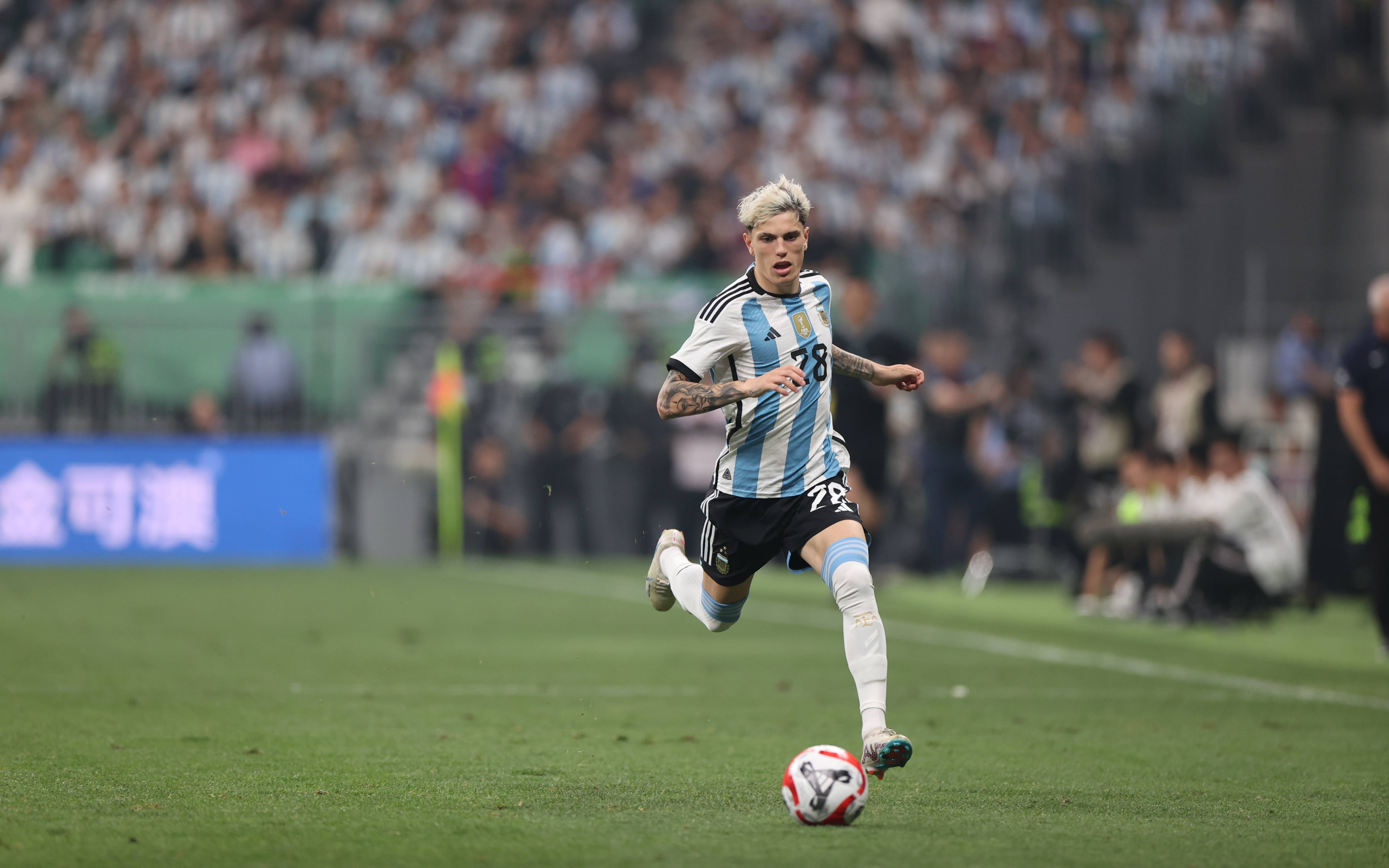 阿根廷鏖战挪威,梅西高光表现 阿根廷鏖战挪威,梅西高光表现