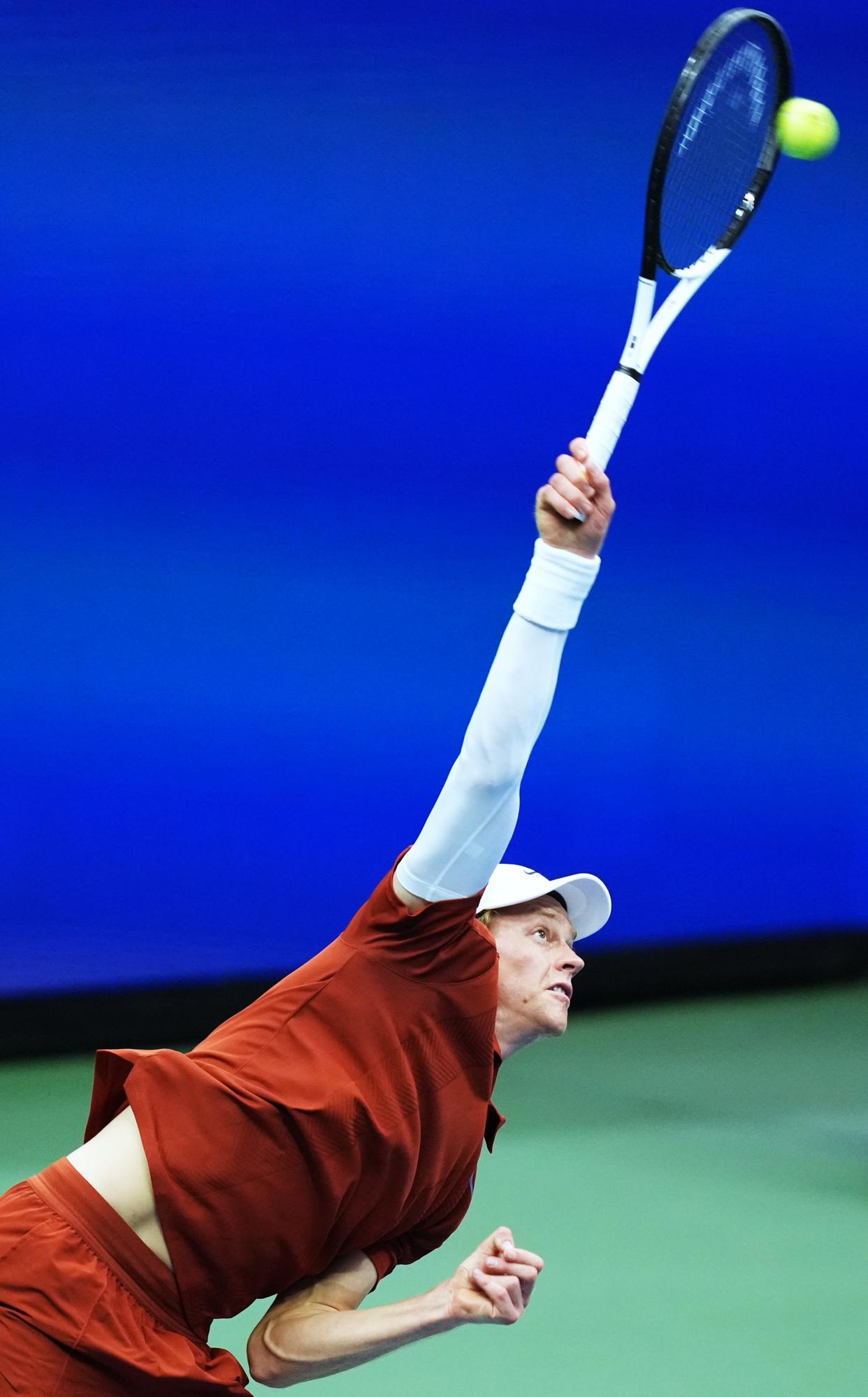 美网险胜法网,阿尔卡拉斯惊艳四座 美网险胜法网,阿尔卡拉斯惊艳四座