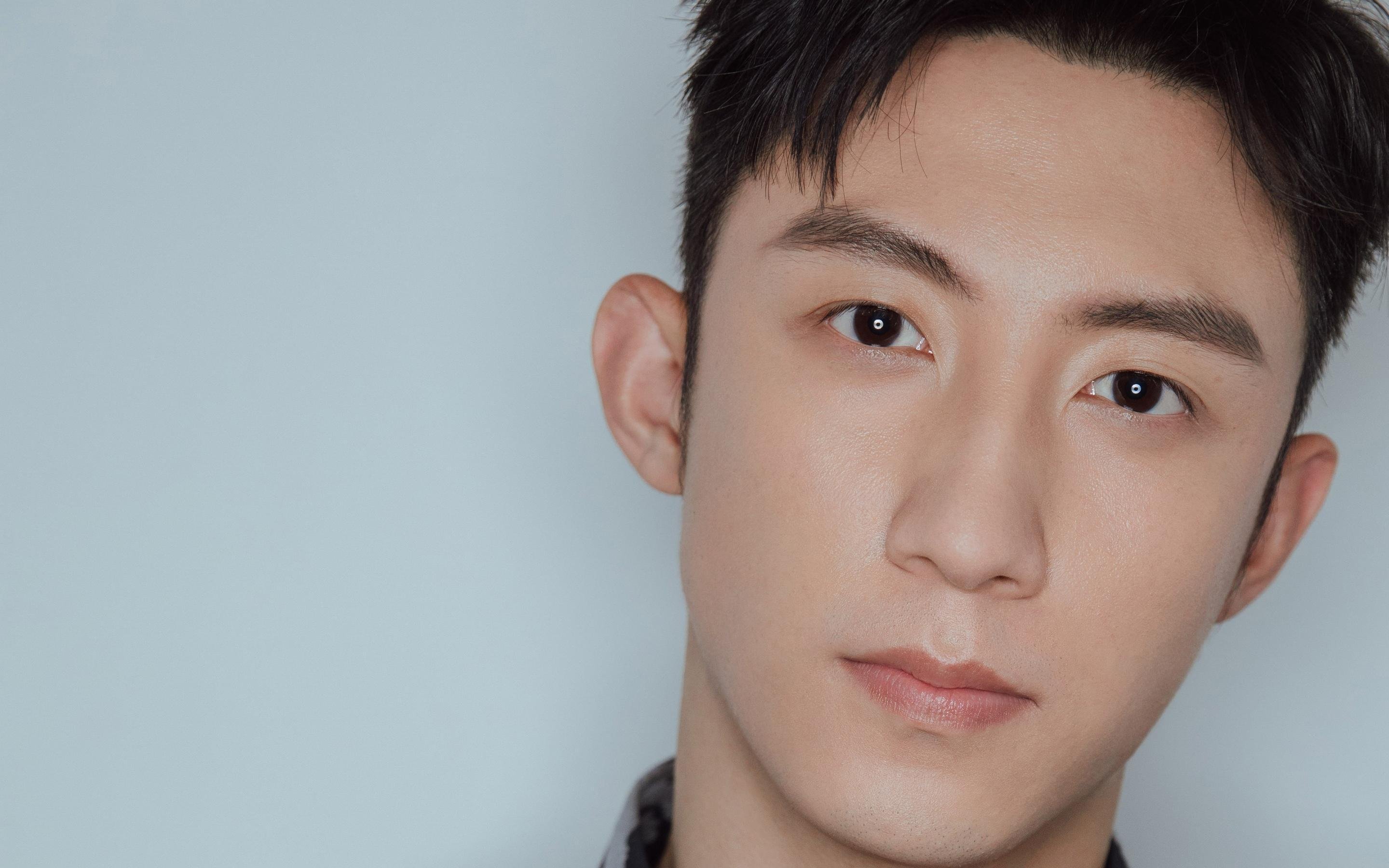 闪电与地震，当维尼修斯接管比赛时，土耳其人正用骨头凿穿城墙