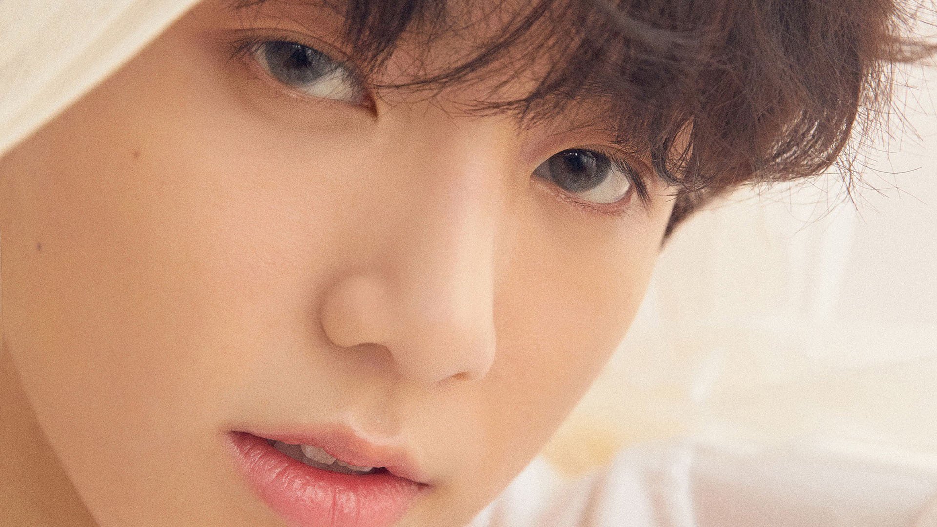 体育中的接管艺术，篮球场上的火箭与足球场上的爱德华兹