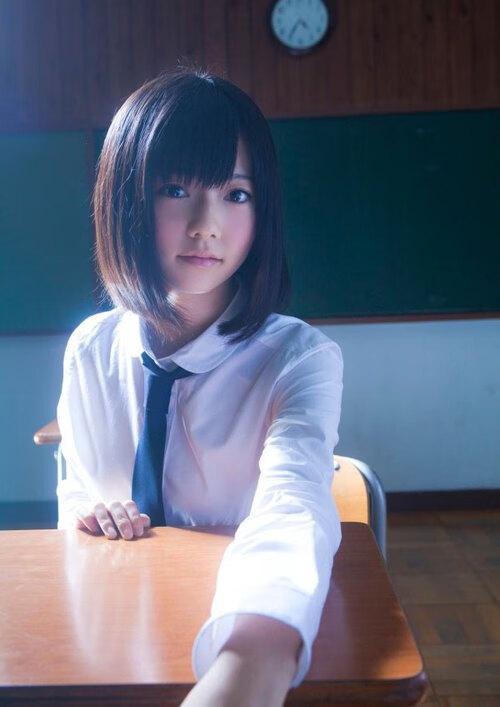 首先，我们来扩展思维，创作一个文章标题